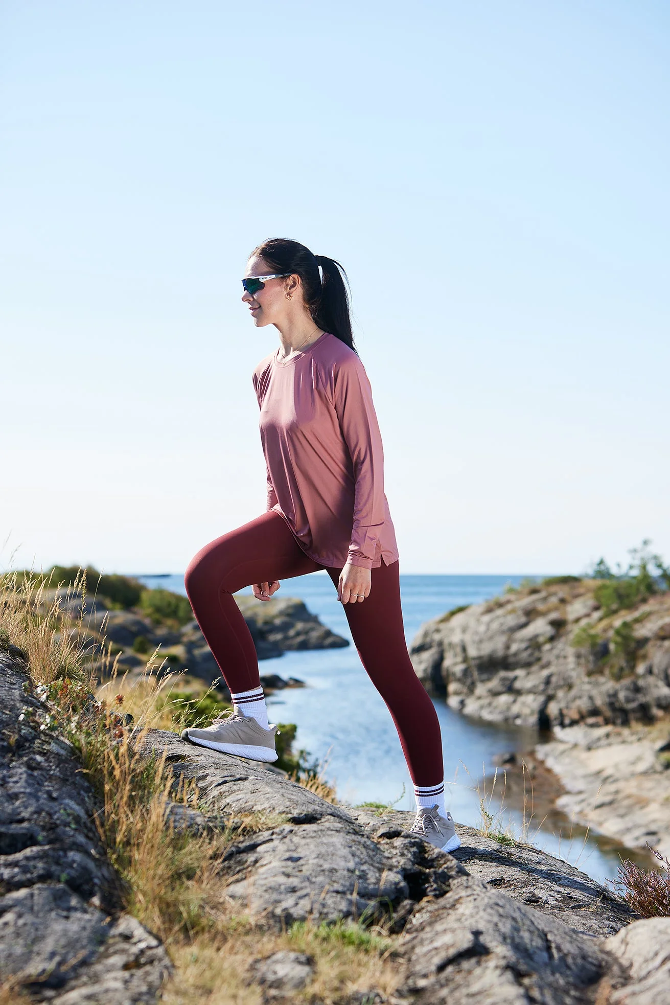 Active loose fit long sleeve - Withered Rose - Image 5