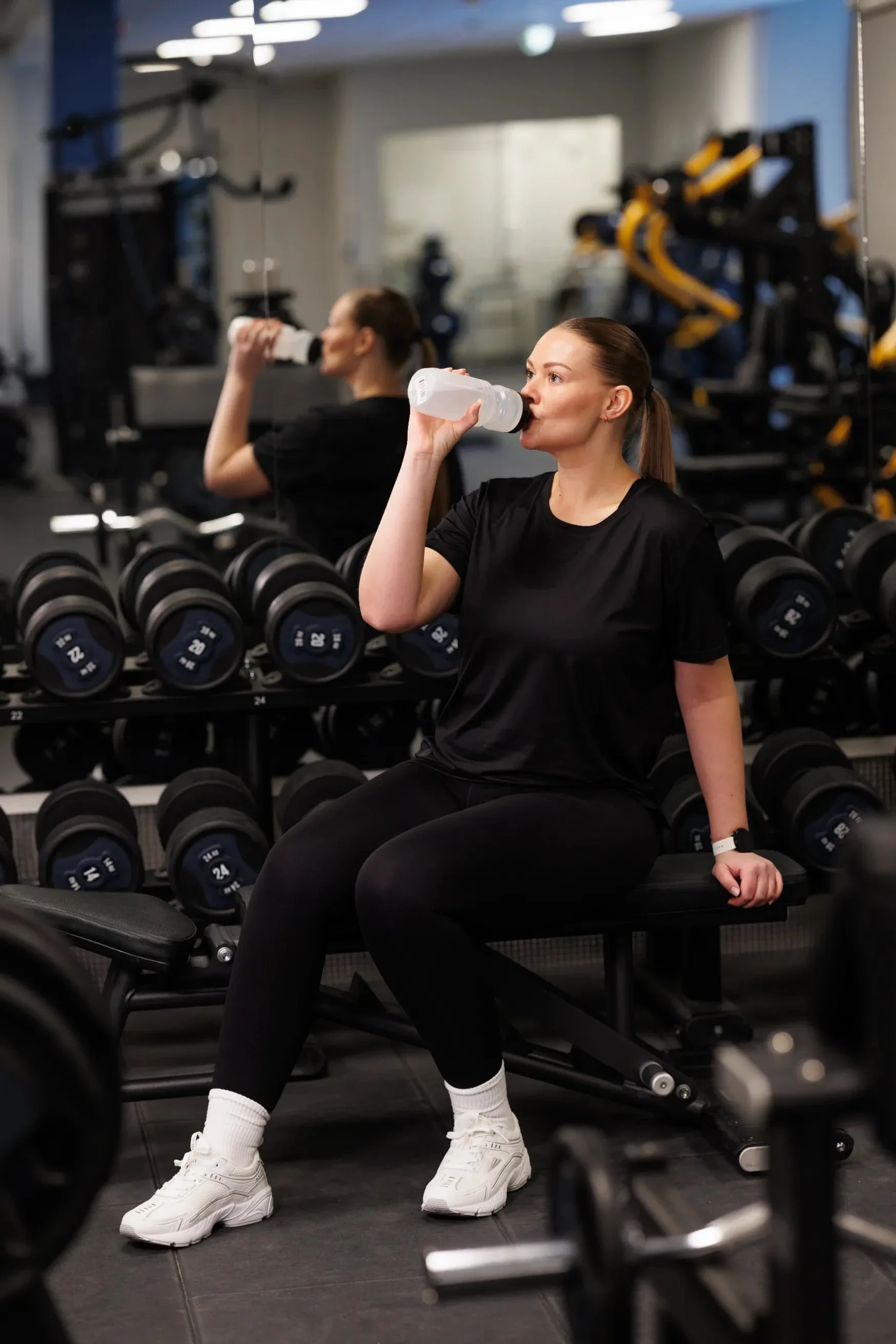 Active loose fit T-shirt - Svart - Image 11