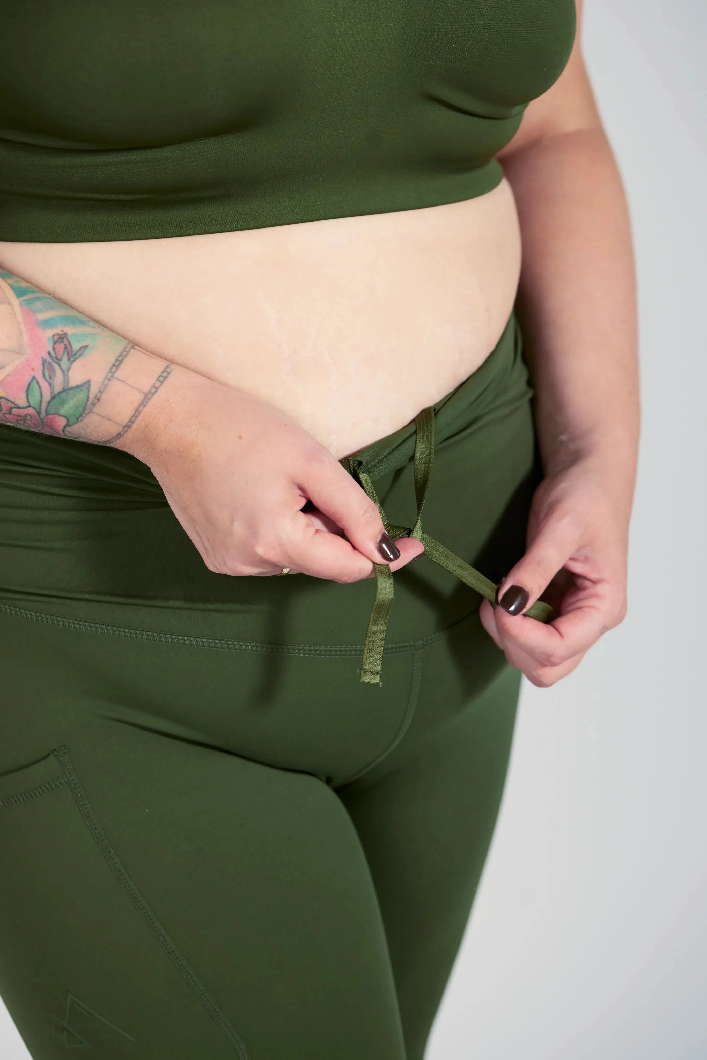 Active scrunch shape tights - Rifle Green - Image 5