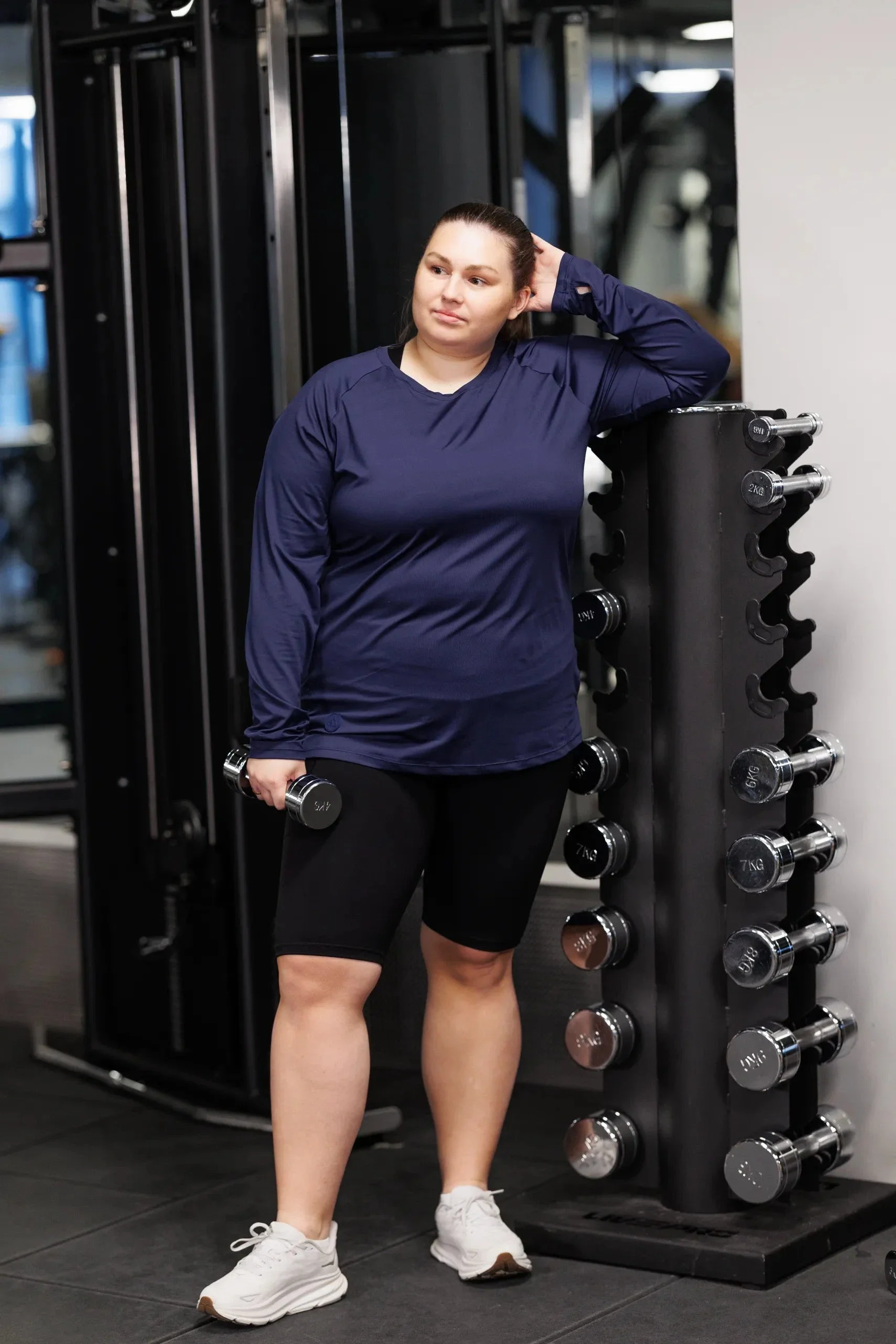 Active shape midi biker shorts - Black - Image 12