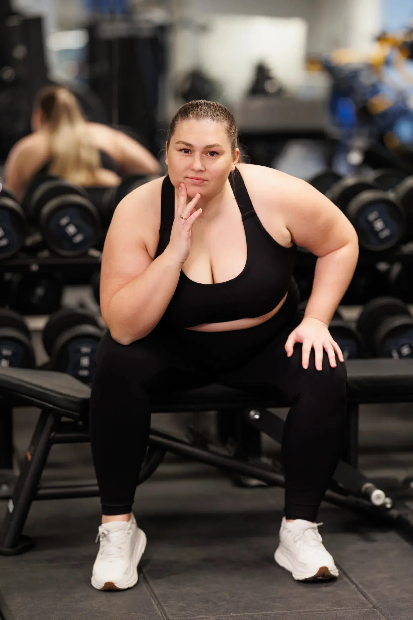 Active sports bra - Black - Image 11