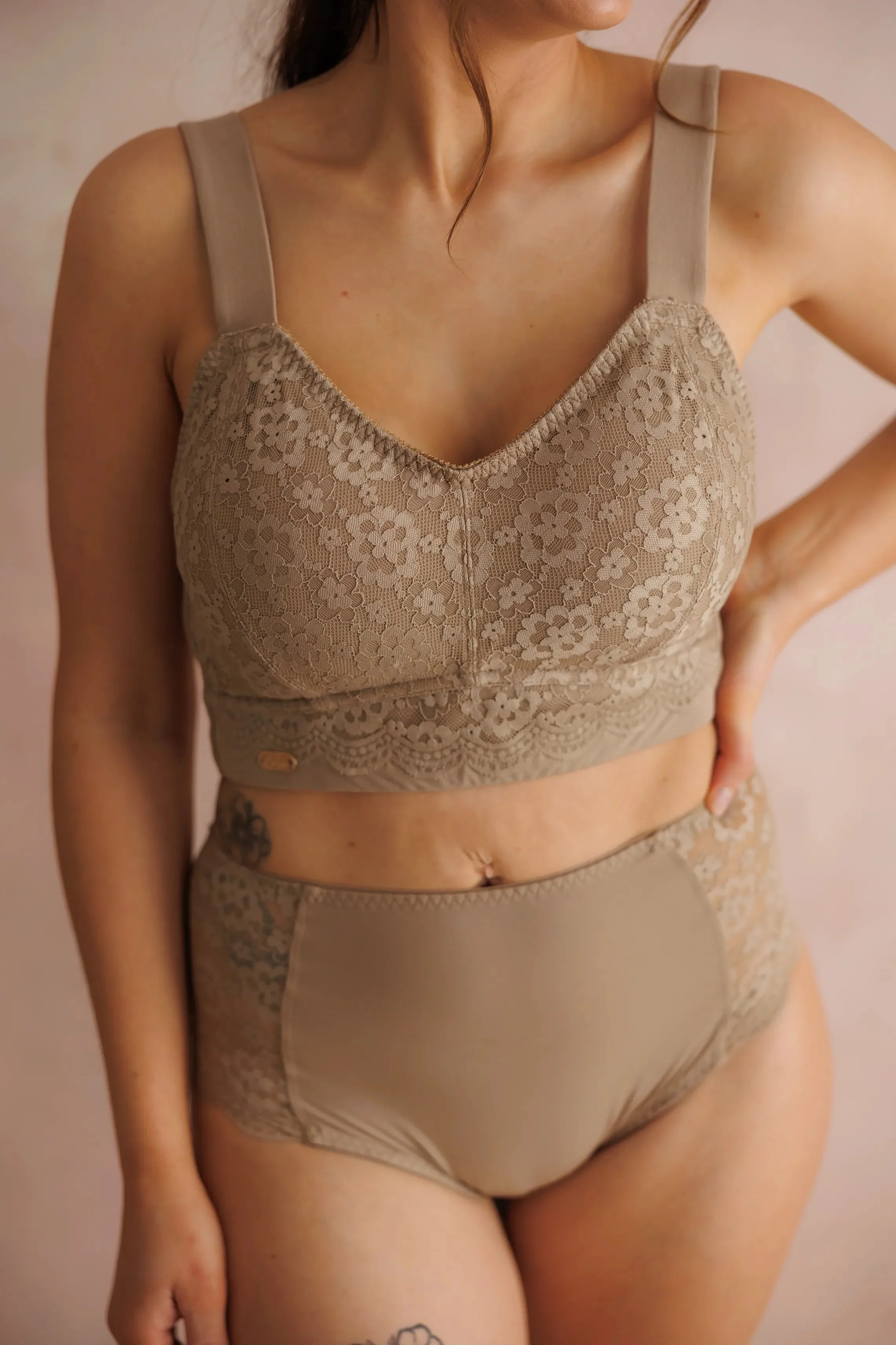 Aline Flower Bra Big Cup - Silver Mink - Image 8