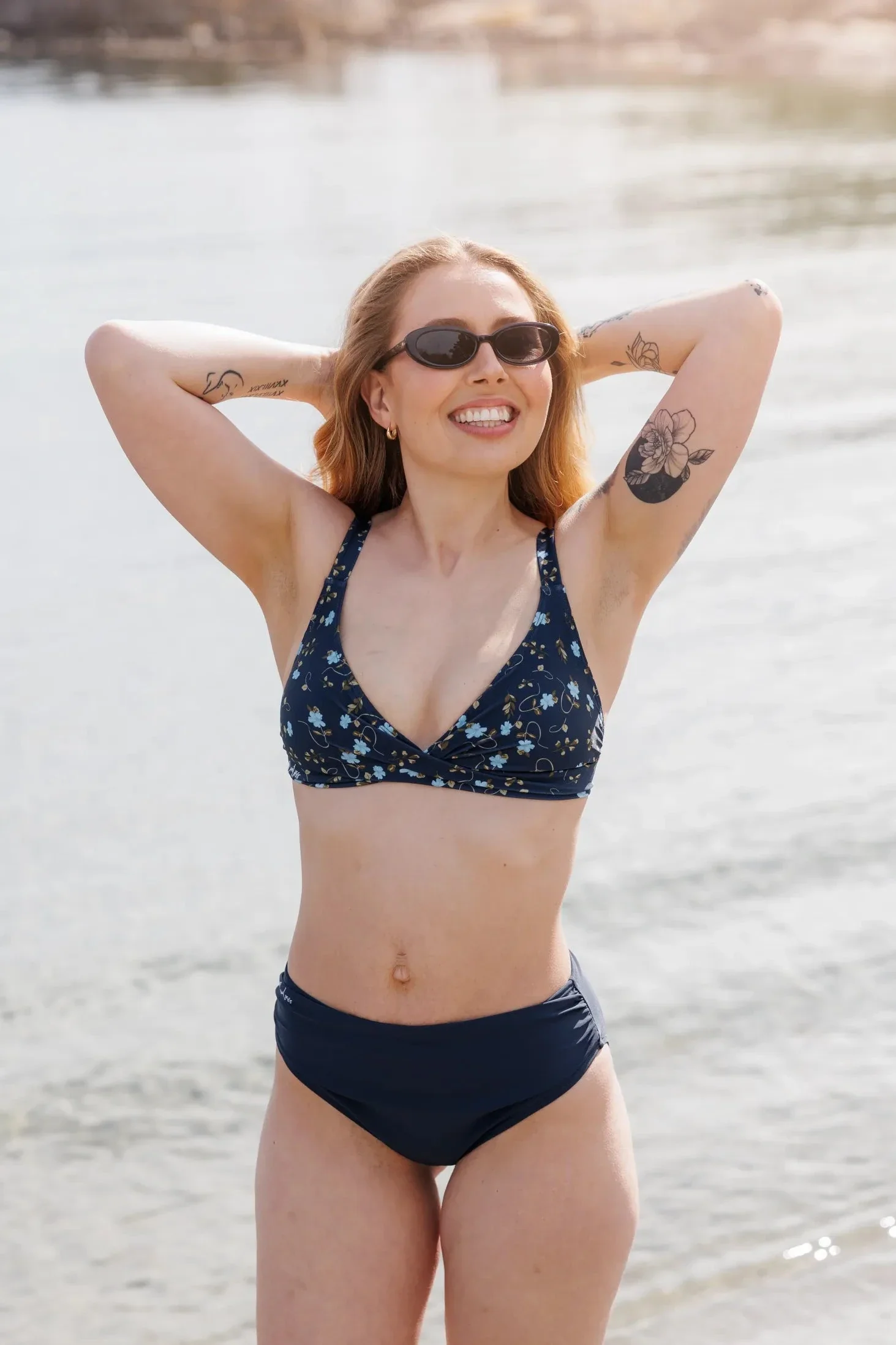 Bali bikinitopp - Mørkeblå - Floral - Image 8
