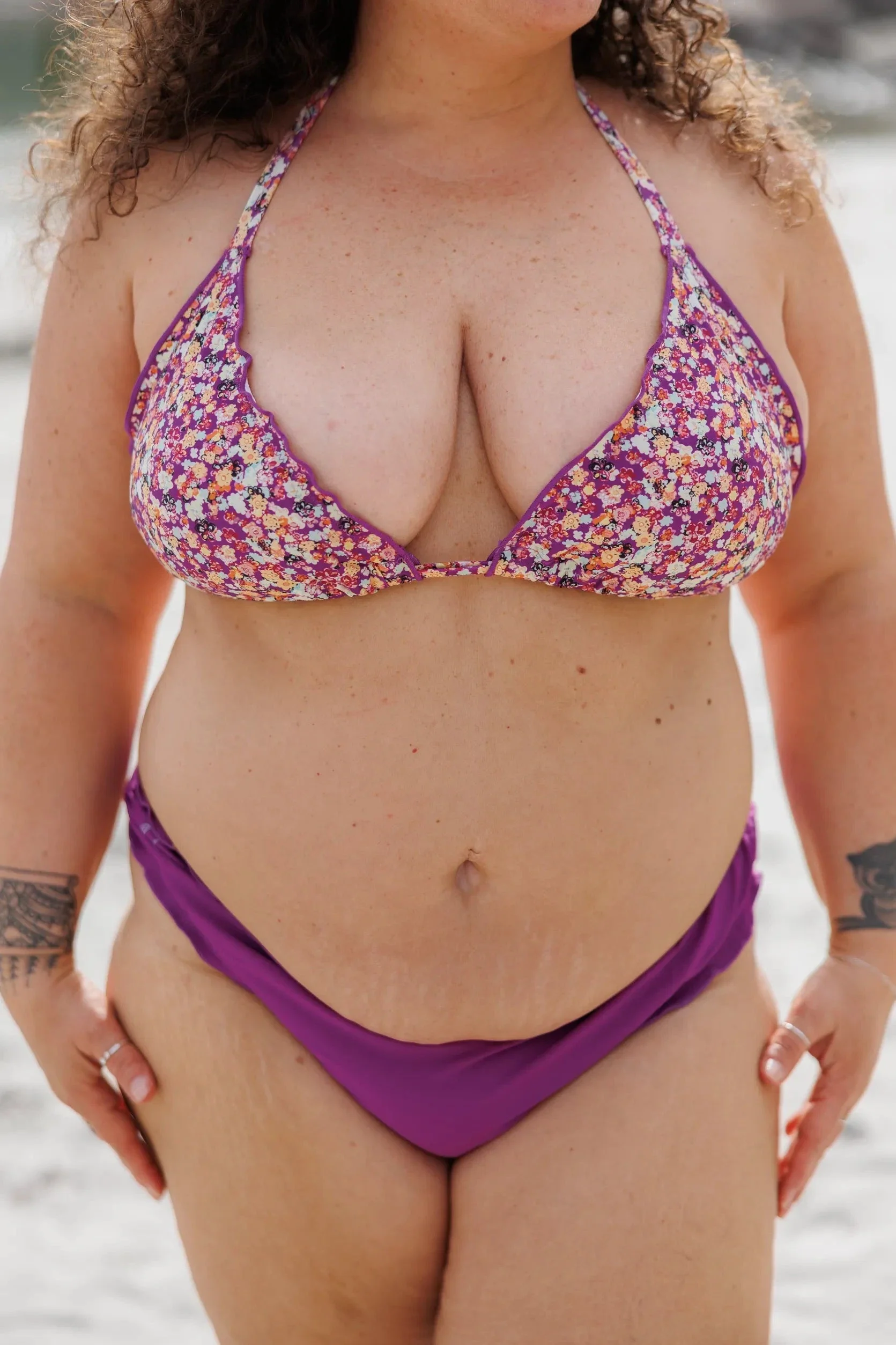 Cuba Ruffles bikinitopp - Mørkelilla - Blossom Symphony - Image 8