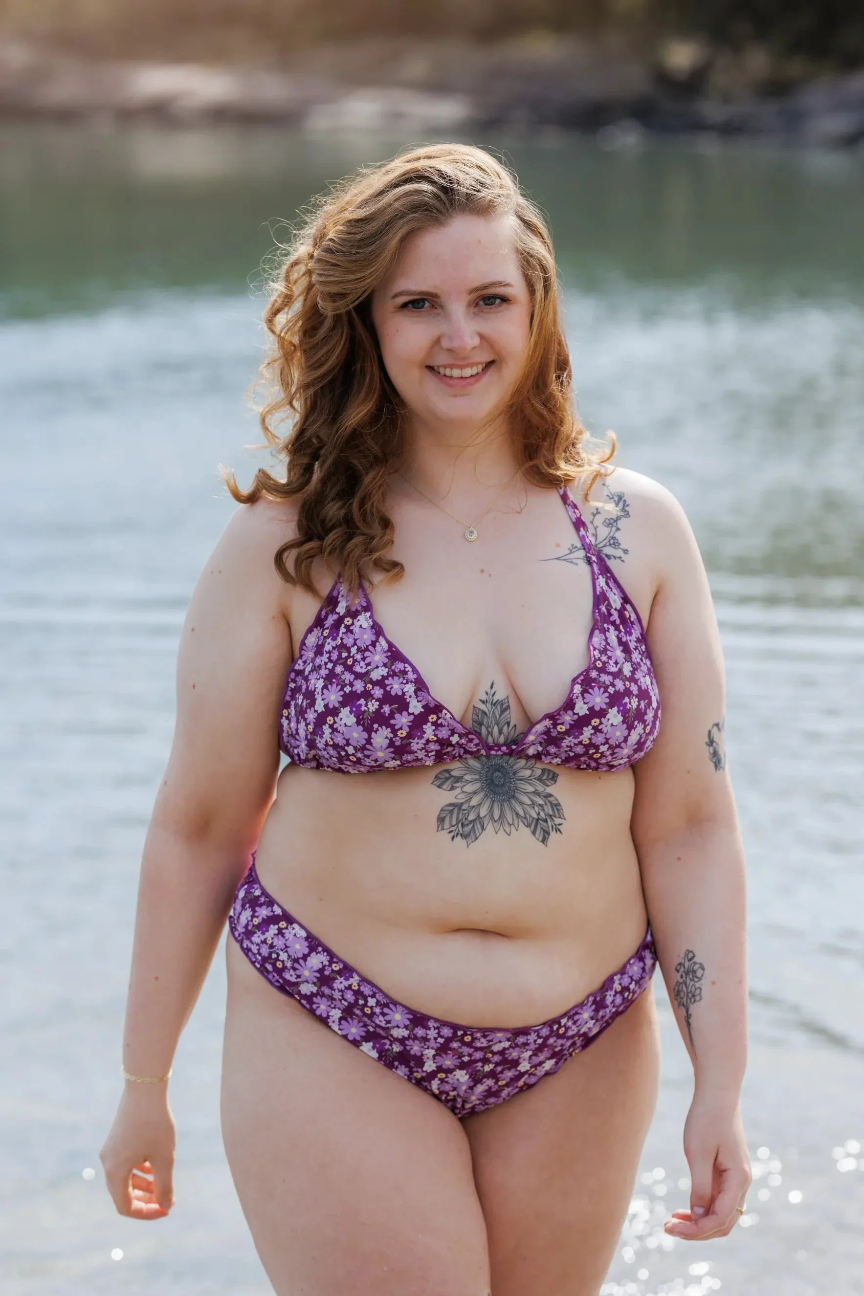 Cuba Ruffles bikinitopp - Mørkelilla - Flower Boom Groups - Image 7