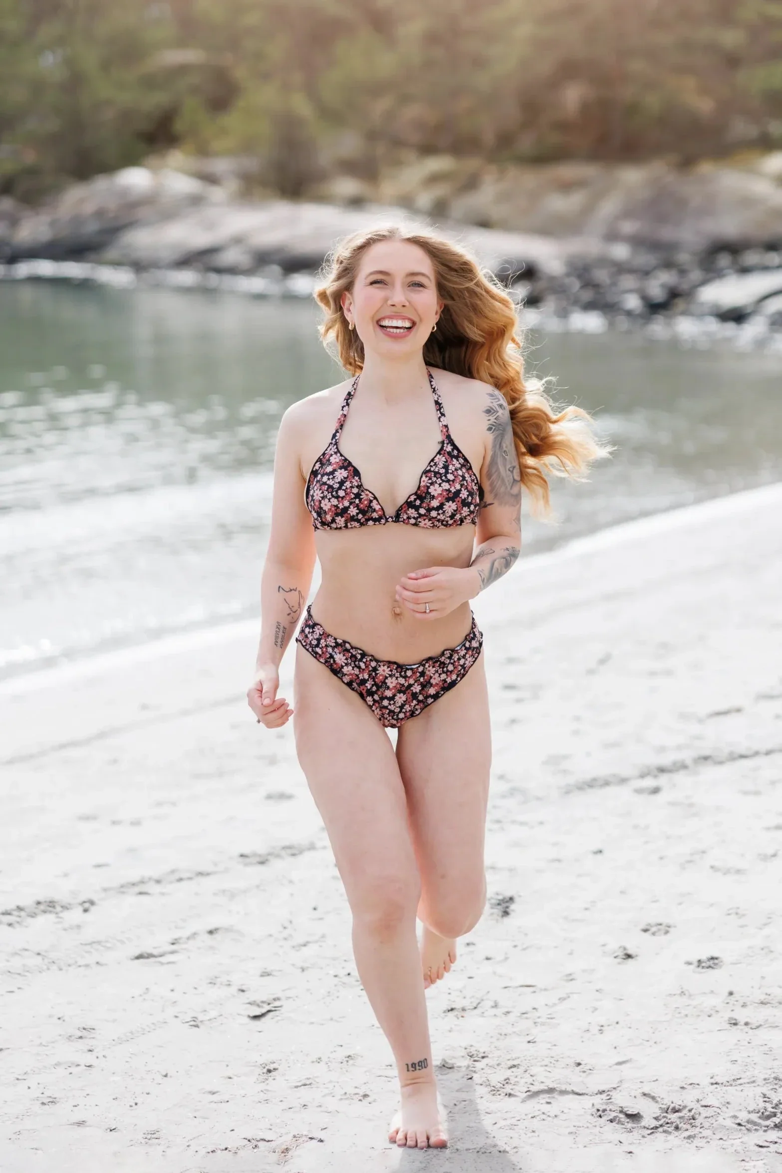 Cuba Ruffles bikinitopp - Svart - Flower Boom - Image 16