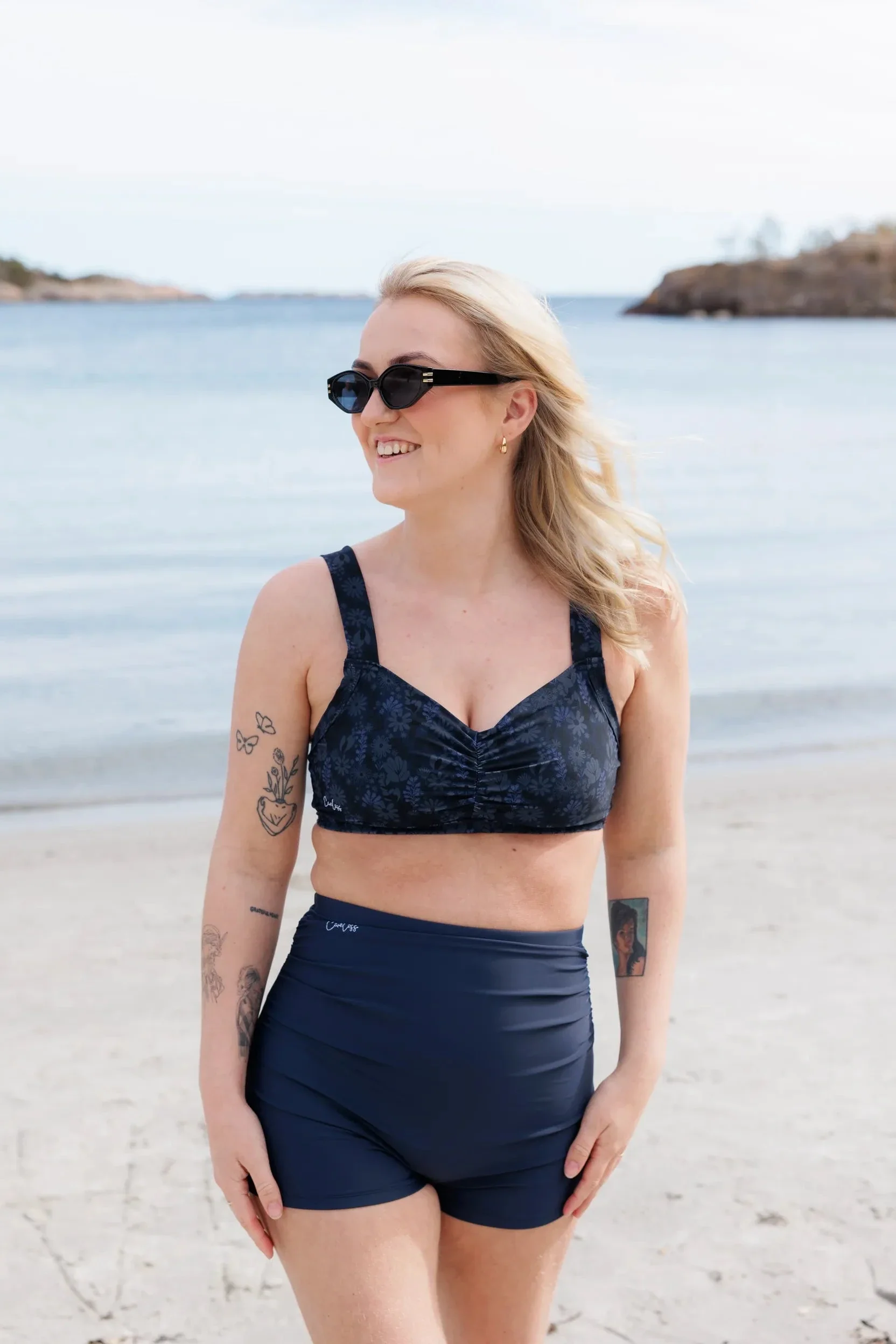 Fiji bikinitopp - Mørkeblå - Petal Whisper - Image 6