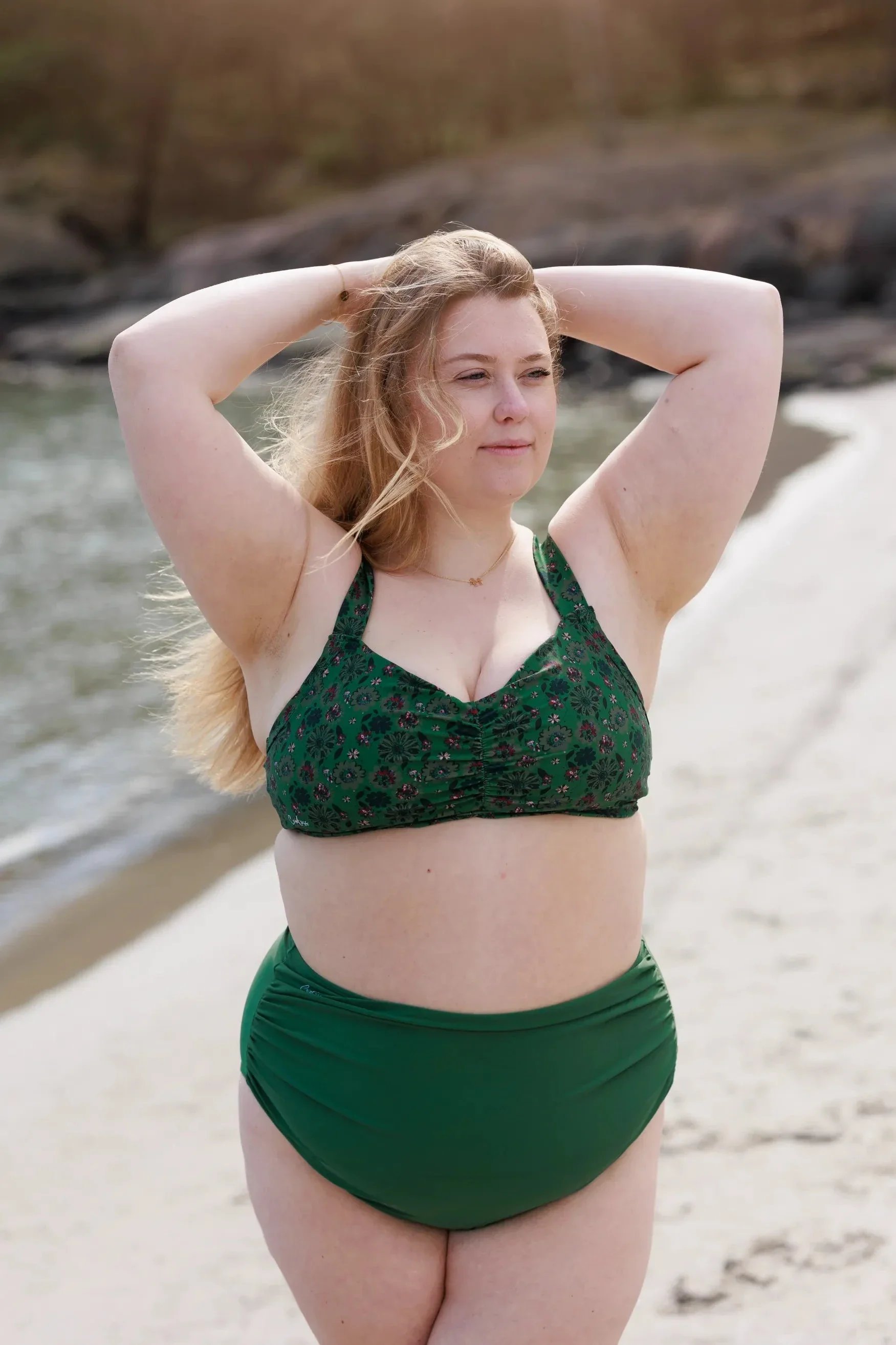 High waist bikinitruse - Mørkegrønn - Image 14