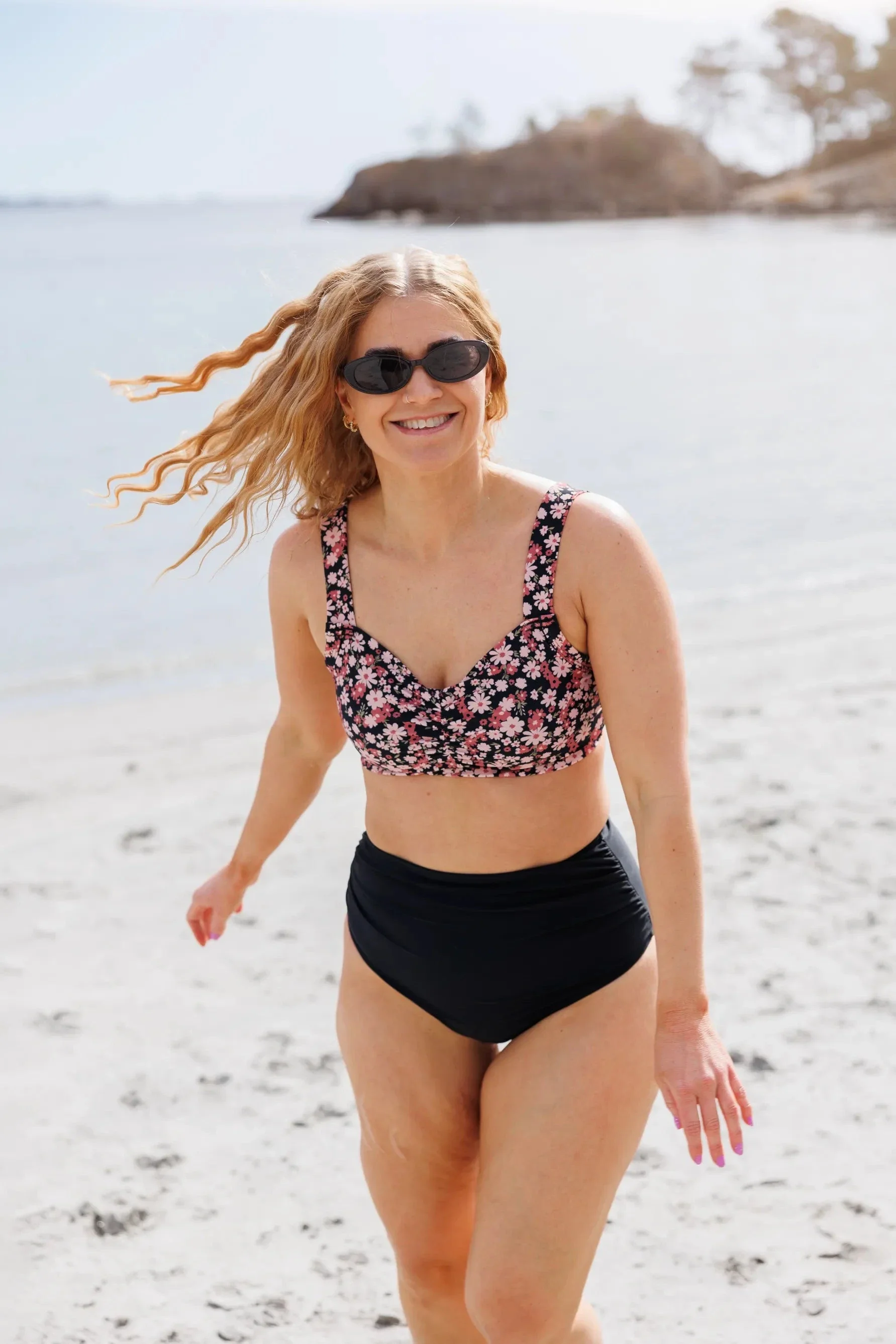 High Waist bikinitruse - Svart - Image 3