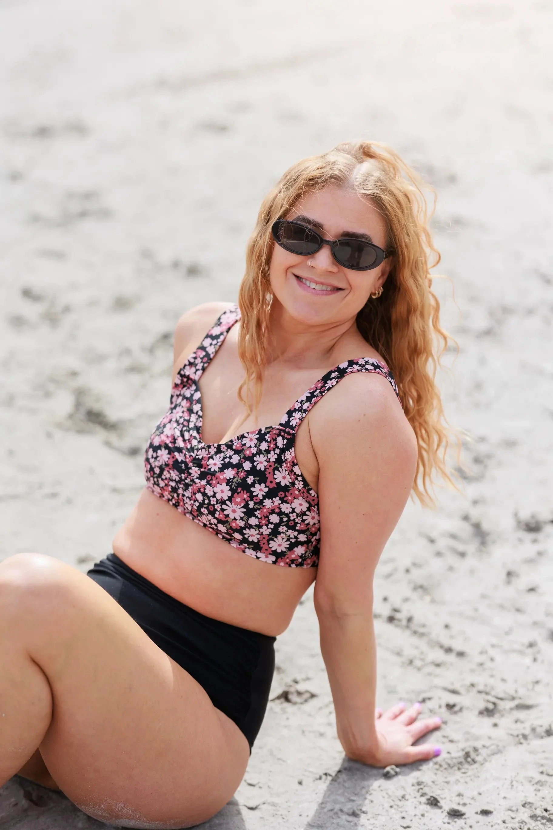 High Waist bikinitruse - Svart - Image 8