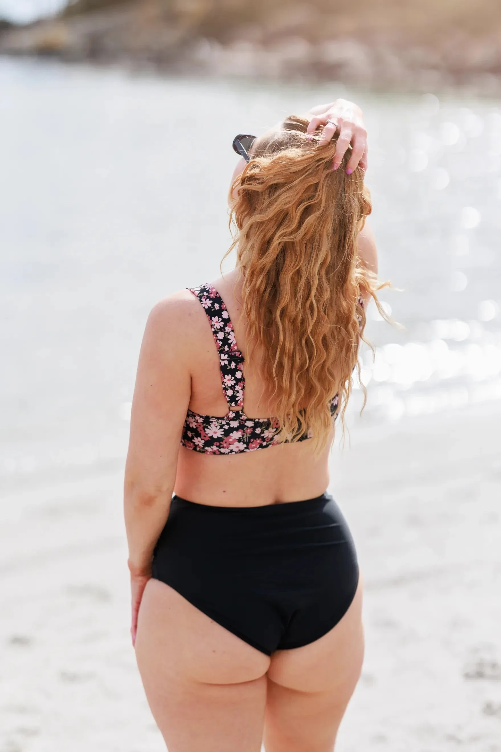 High Waist bikinitruse - Svart - Image 9