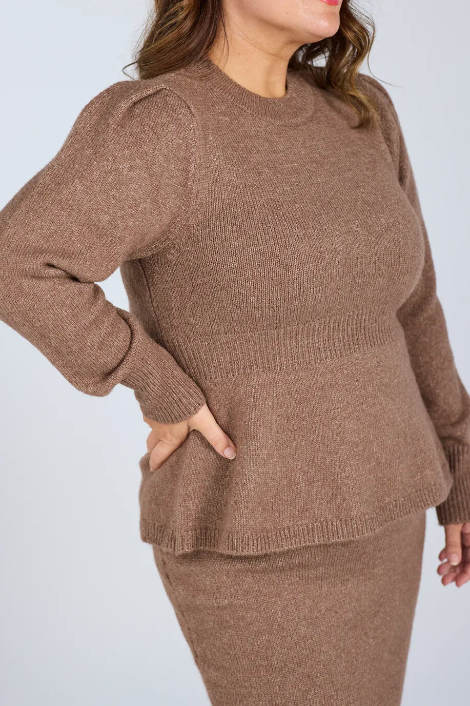 Kathrine Strikkegenser Peplum - Brun