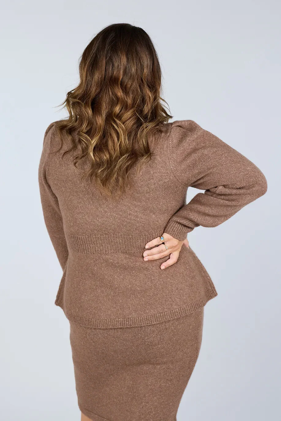 Kathrine Strikkegenser Peplum - Brun - Image 3