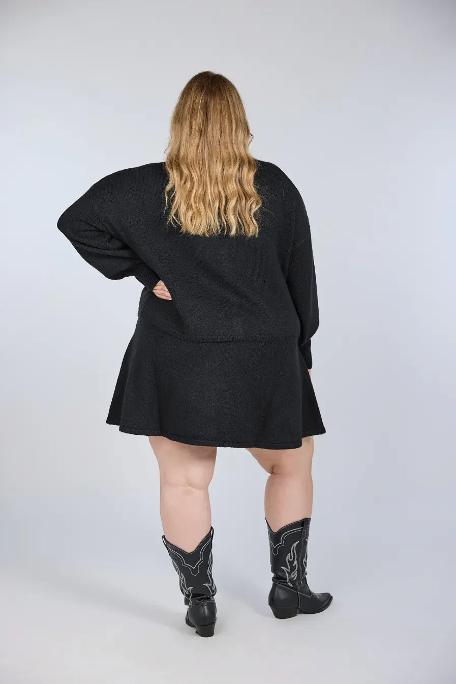 Kathrine Strikk A-Line Skjørt - Svart - Image 6