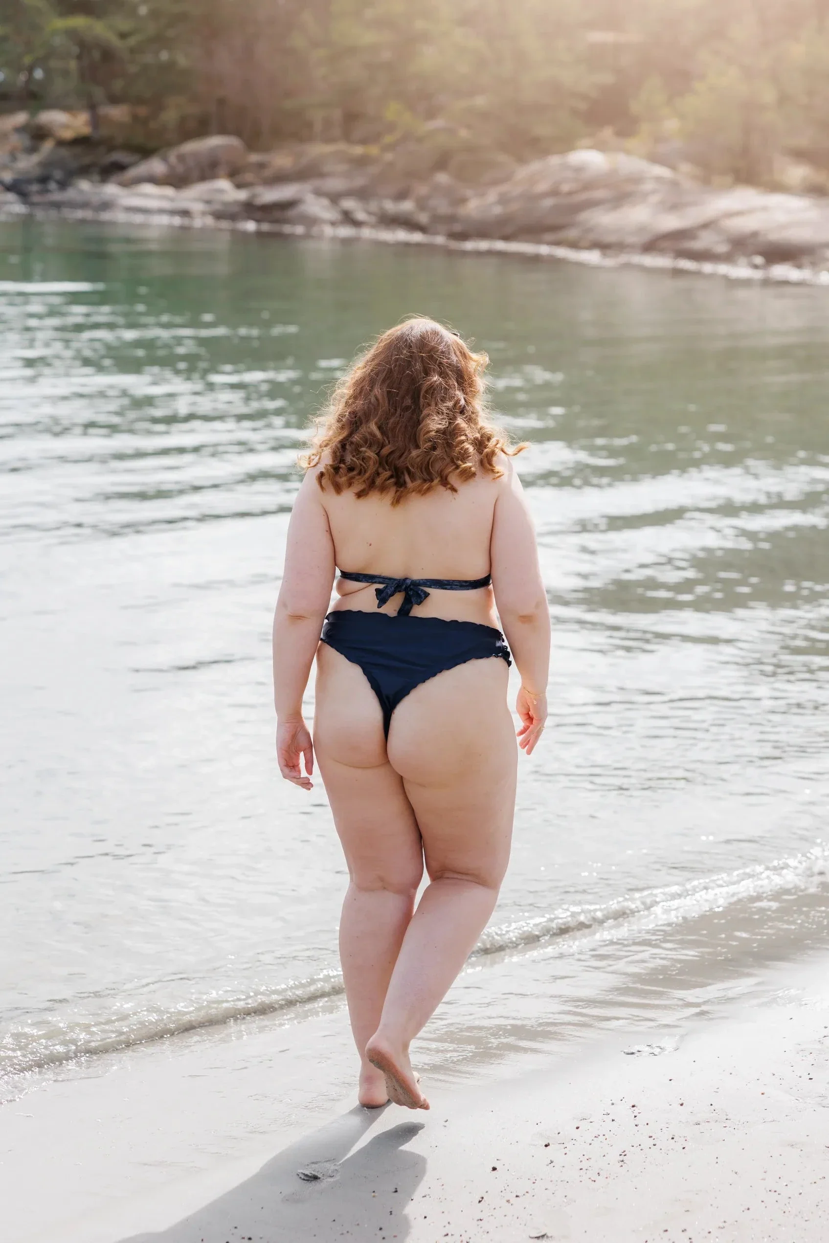 Kypros bikinitopp -  Mørkeblå - Petal Whisper - Image 3