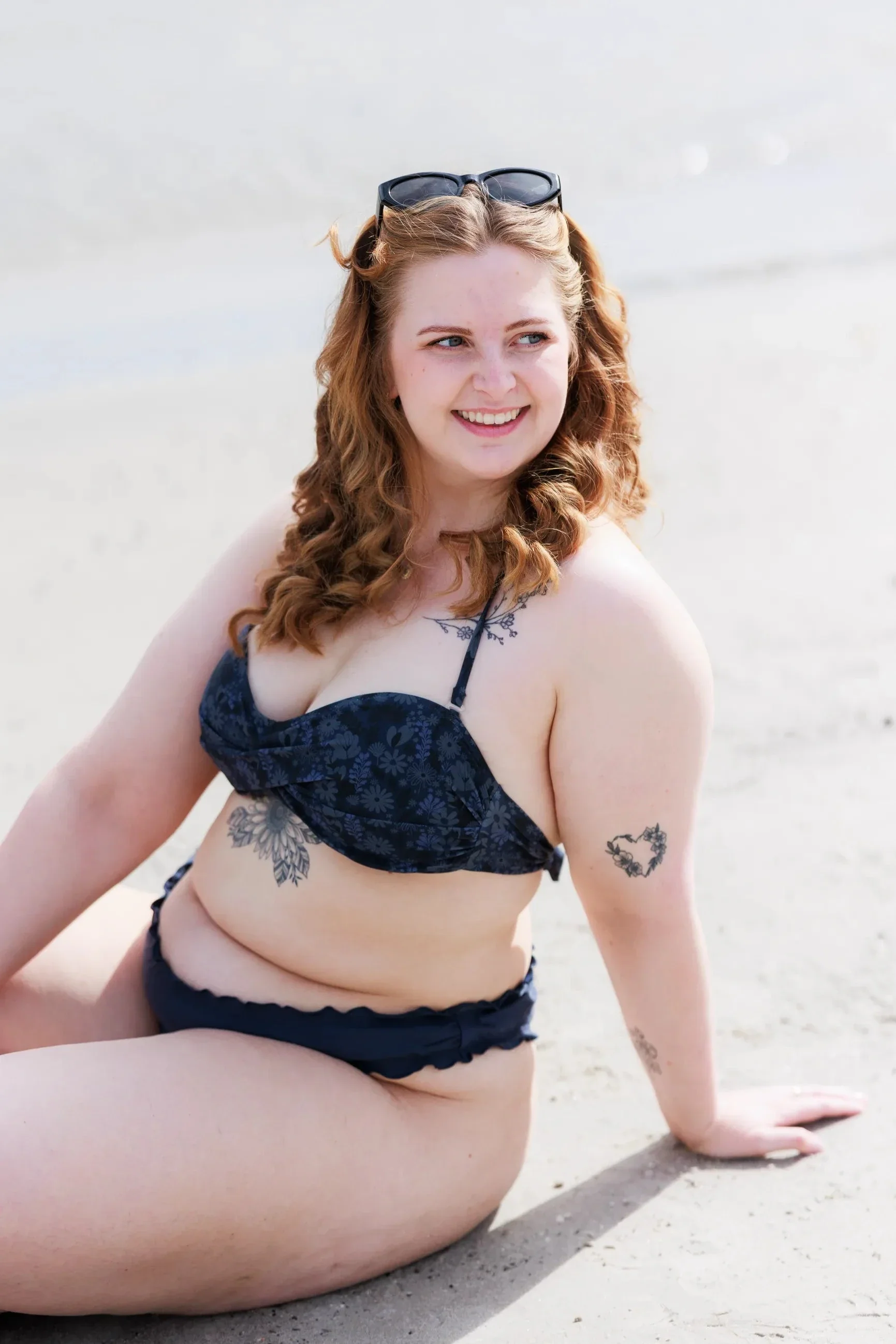 Kypros bikinitopp -  Mørkeblå - Petal Whisper - Image 9