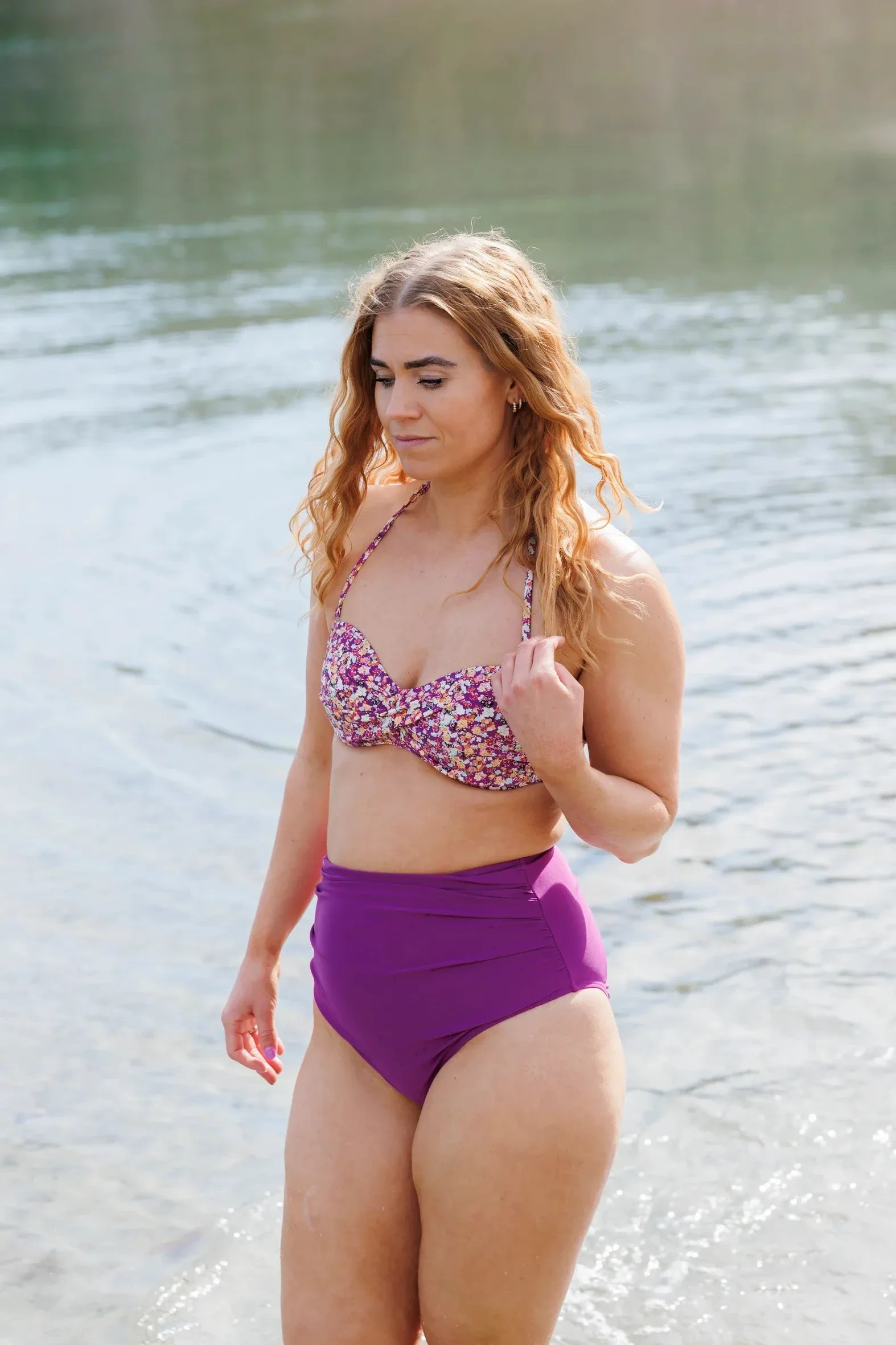 Kypros bikinitopp - Mørkelilla - Blossom Symphony - Image 3