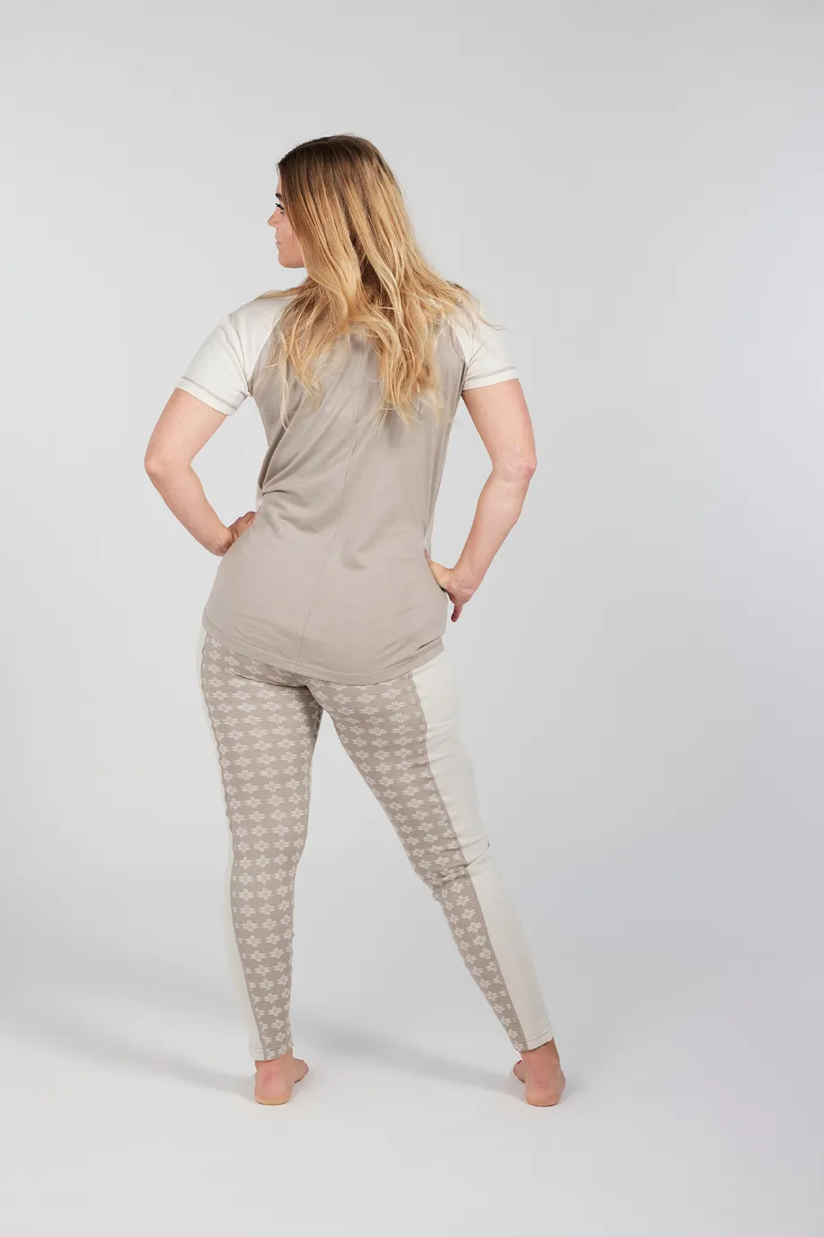 Lygna merinoull t-skjorte - Beige - Image 5