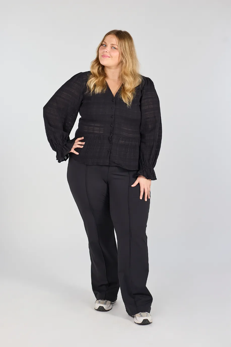 Mari Bluse - Svart - Image 4