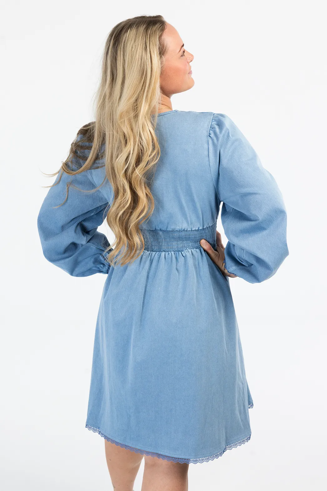 Mathea denimkjole - Lys denimblå - Image 5
