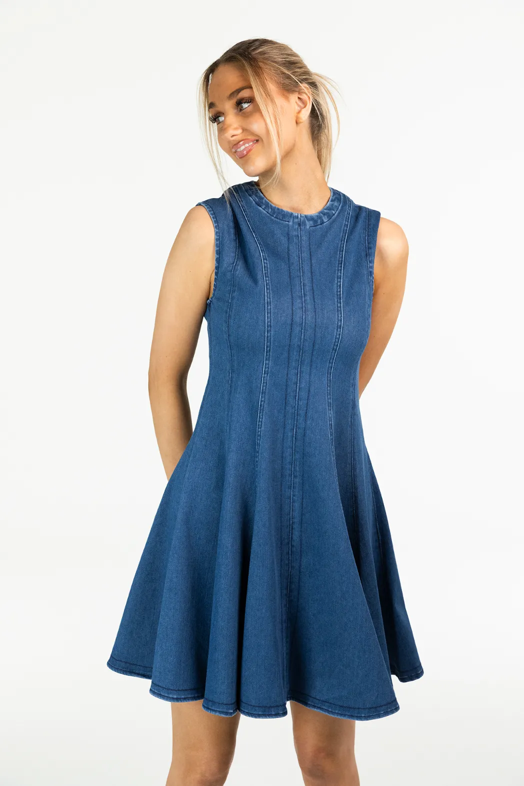 Mia stretch denimkjole - Mørk denimblå - Image 2