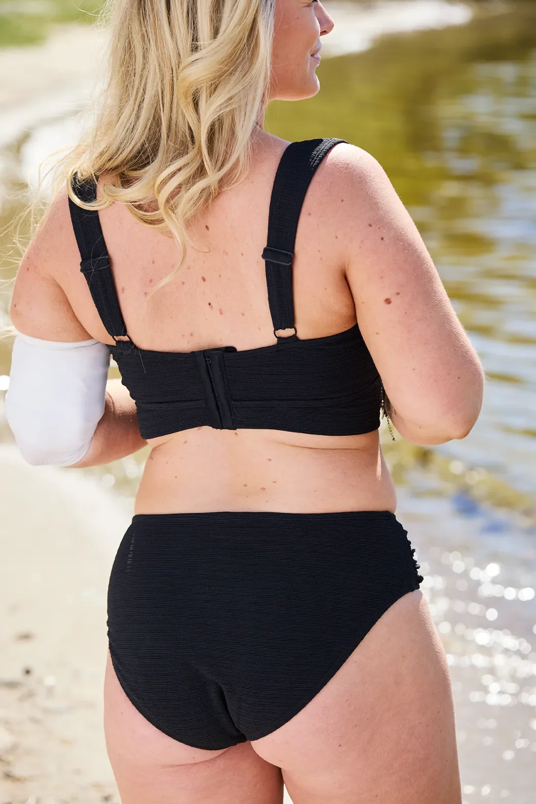 Miami bikinitopp tekstur - Svart - Image 6