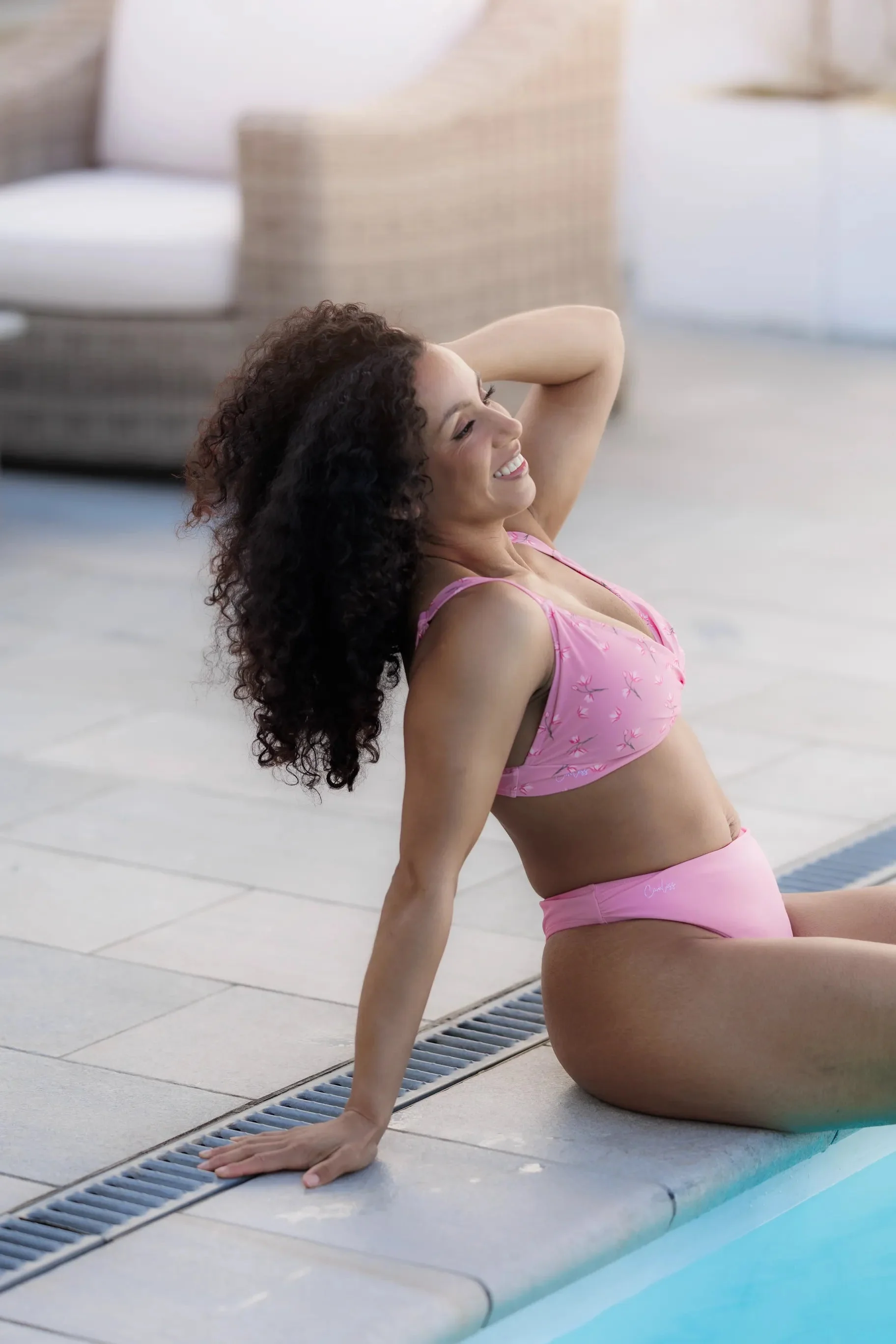 Mid Waist Bikini String - Lyserosa - Image 11