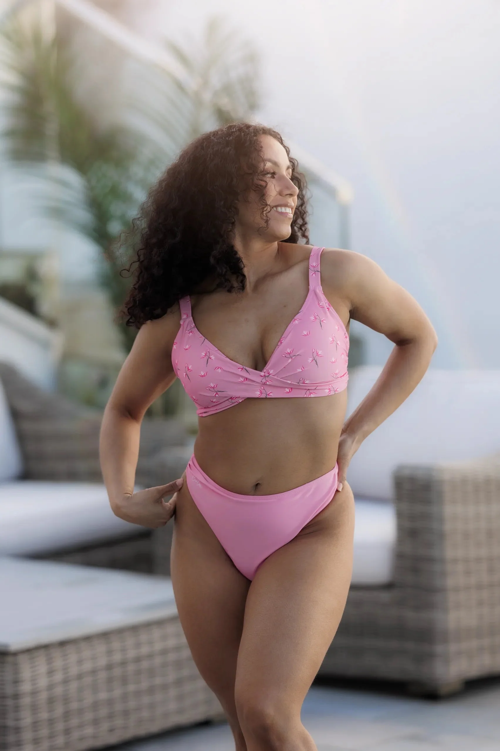 Mid Waist Bikini String - Lyserosa - Image 8