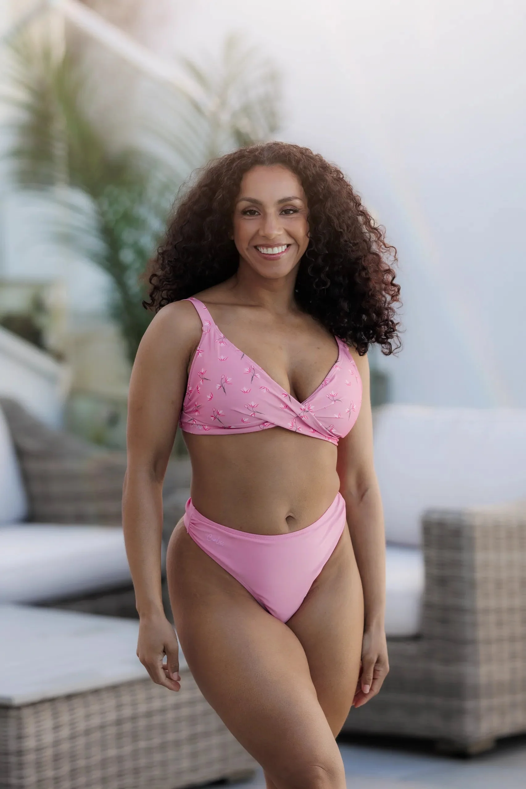 Mid Waist Bikini String - Lyserosa - Image 9