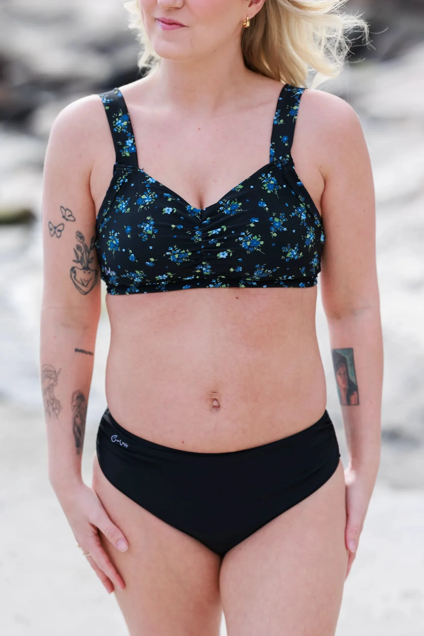 Mid Waist bikinitruse - Svart - Image 19
