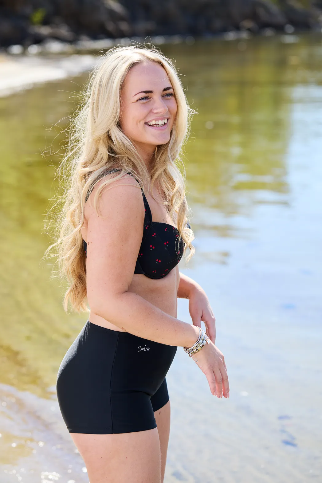 Parga bikinitopp - Svart cherry - Image 10