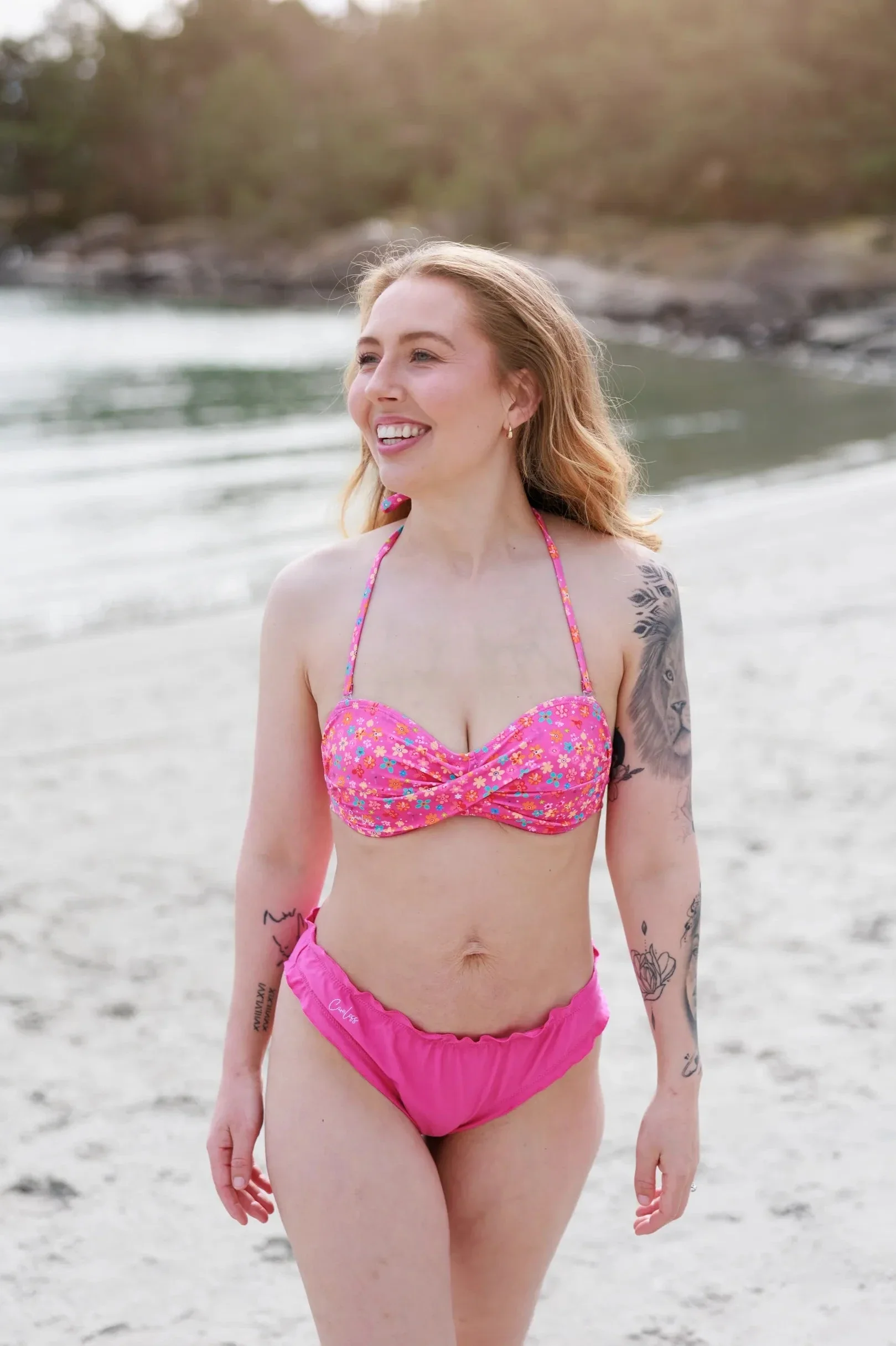 Ruffles string bikinitruse - Mørkerosa - Image 10