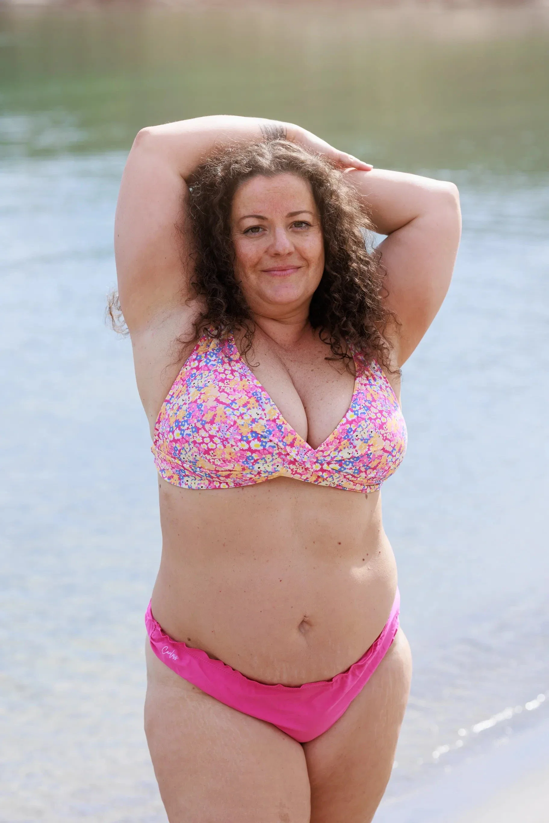 Ruffles string bikinitruse - Mørkerosa - Image 6