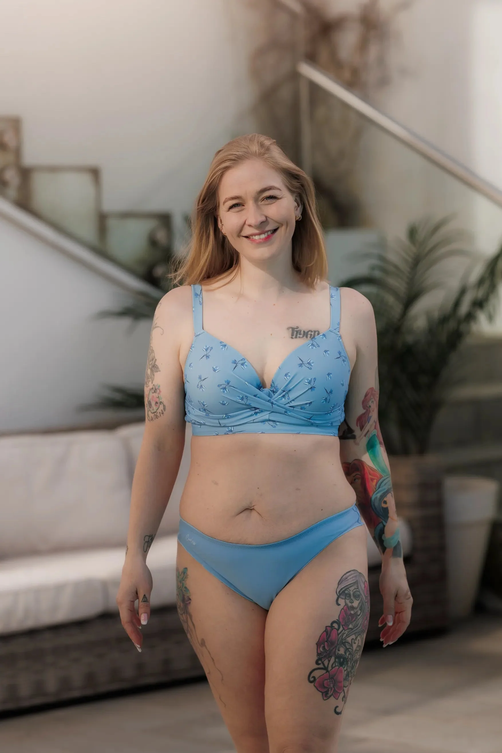 Ruffles Bikinitruse - Lyseblå - Image 4