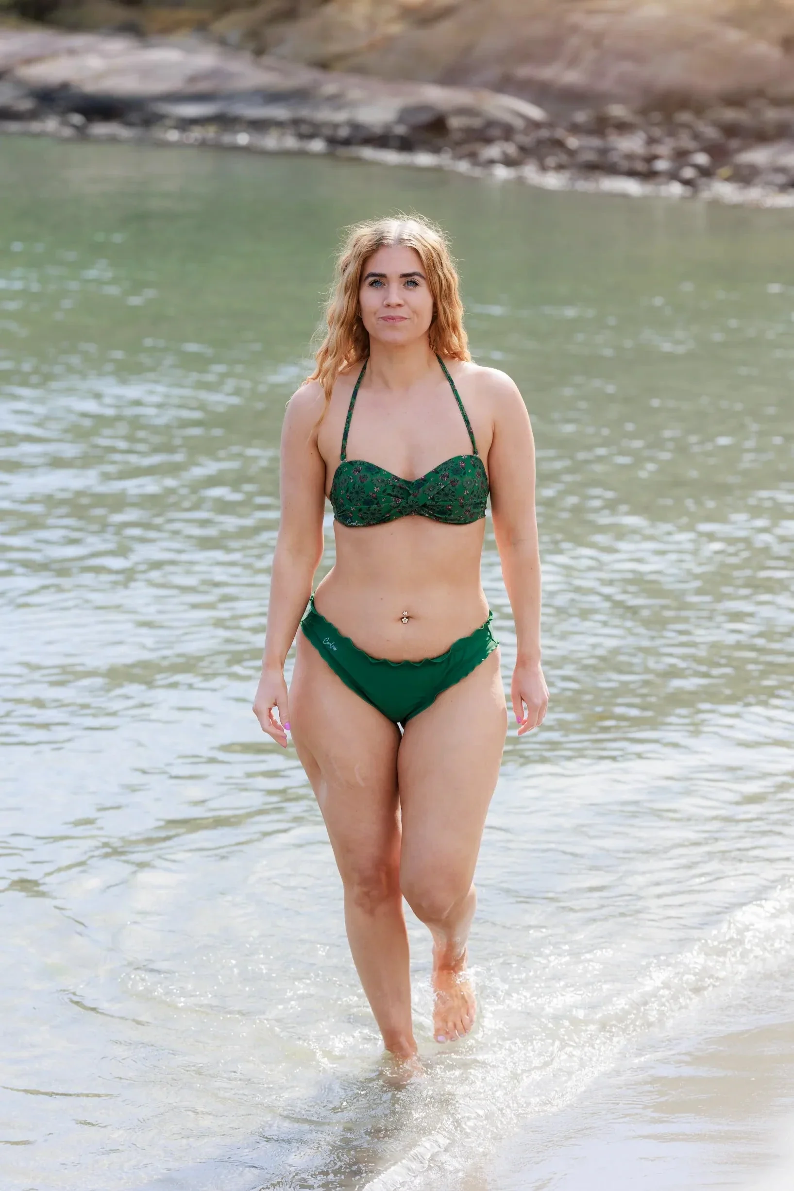 Ruffles bikinitruse -  Mørkegrønn - Image 6