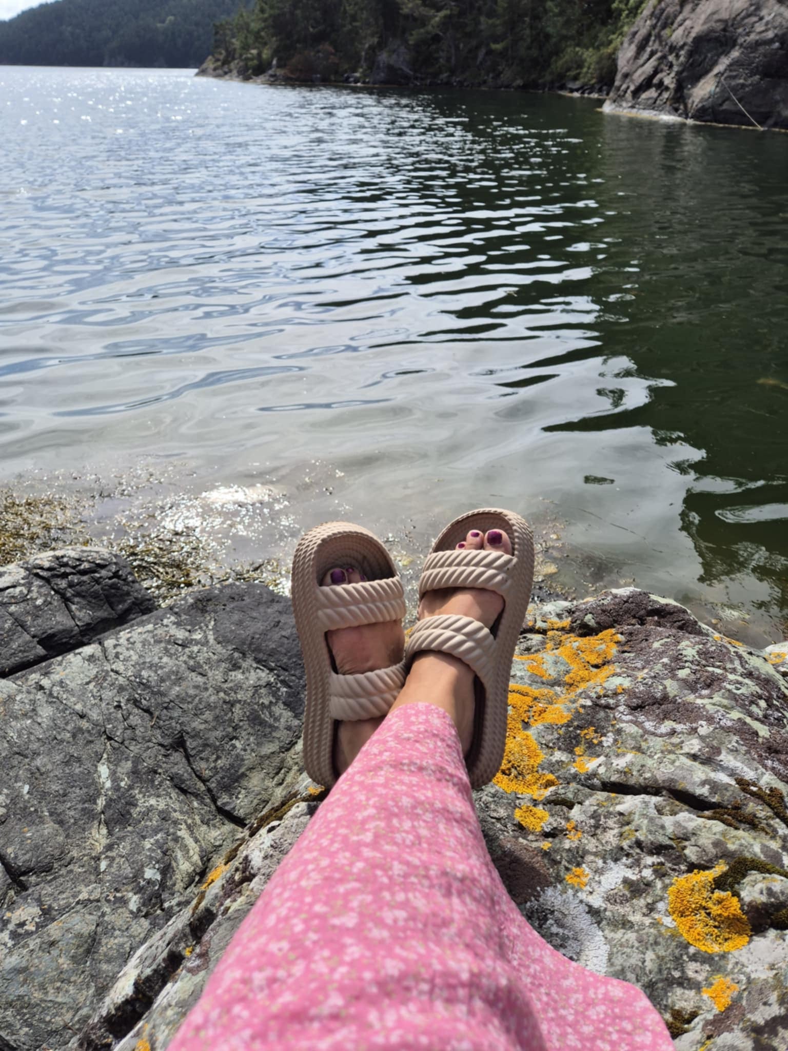 Sara Flops - Beige - Image 7