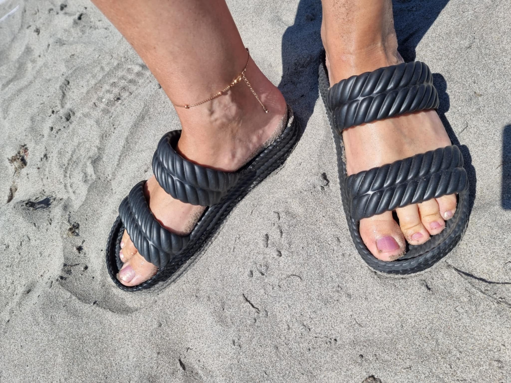 Sara flops - Svart - Image 5